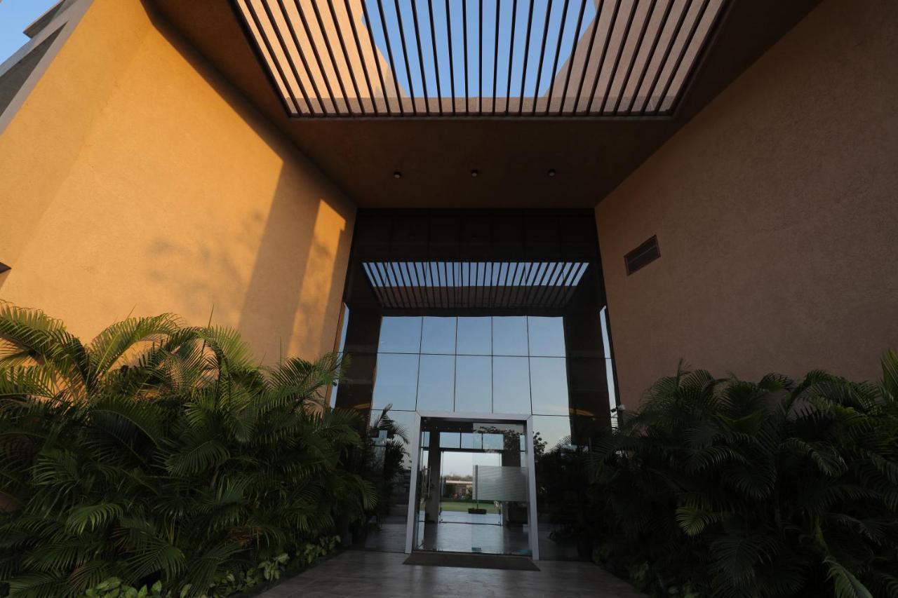 Club Heaven Palanpur Hotel Exterior photo