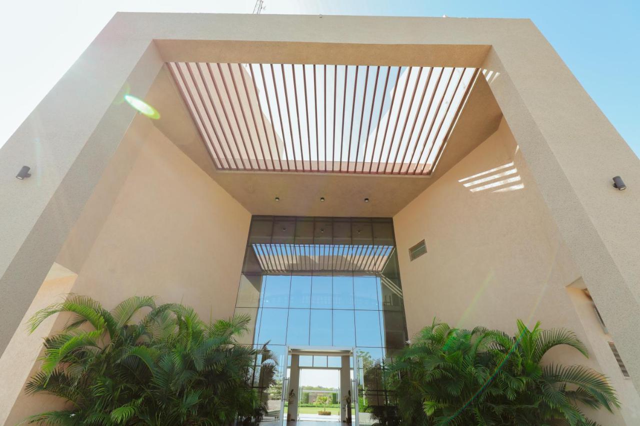 Club Heaven Palanpur Hotel Exterior photo