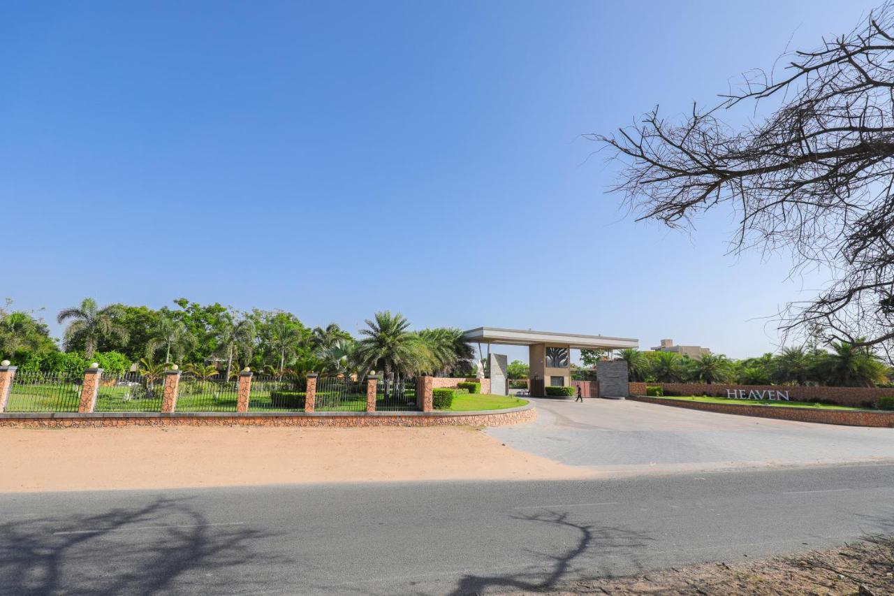 Club Heaven Palanpur Hotel Exterior photo