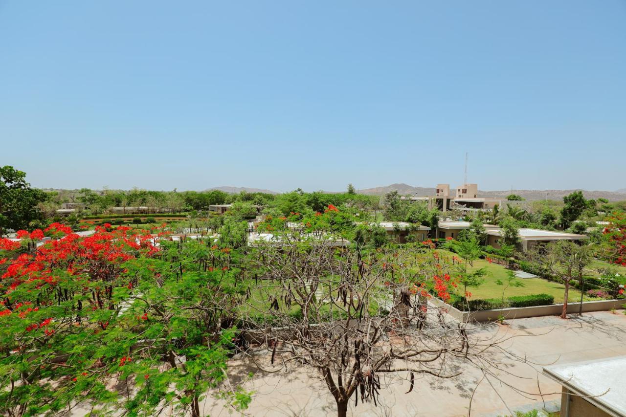 Club Heaven Palanpur Hotel Exterior photo
